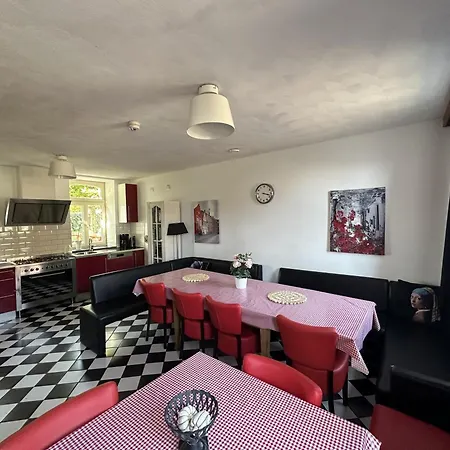 Drogenberg Hoeve Drogenberg * 베멜렌
